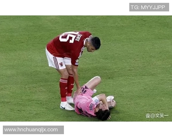 世界杯焦点战巴黎圣日耳曼与本菲卡平局红牌事件引发全场热议