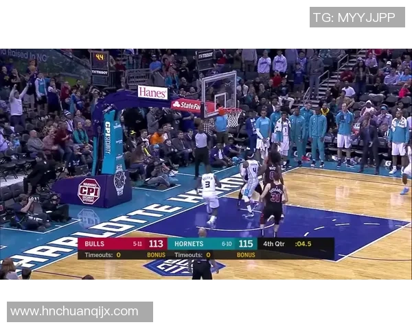 意甲激战：尤文图斯绝杀那不勒斯全场沸腾精彩瞬间回顾与分析