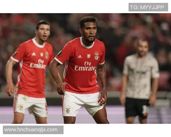 意甲赛场惊现冷门曼联与本菲卡握手言和引发热议