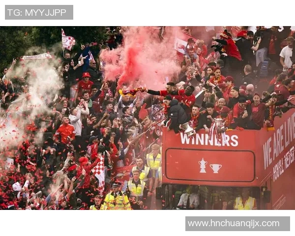 欧联杯精彩对决利物浦逆转那不勒斯全场沸腾补时绝杀回顾