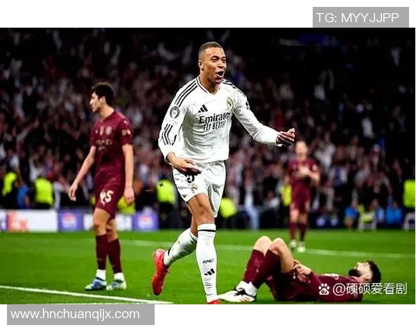 足总杯精彩对决AC米兰5-0曼城帽子戏法引爆全场战术解析