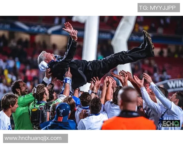 国王杯激战：拜仁逆转那不勒斯红牌事件引发全场热议与争议